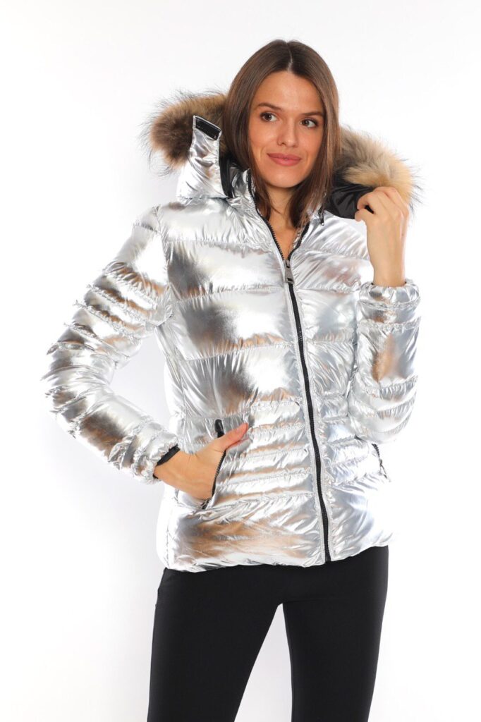 moncler mont parlak silver kapuson QR kod