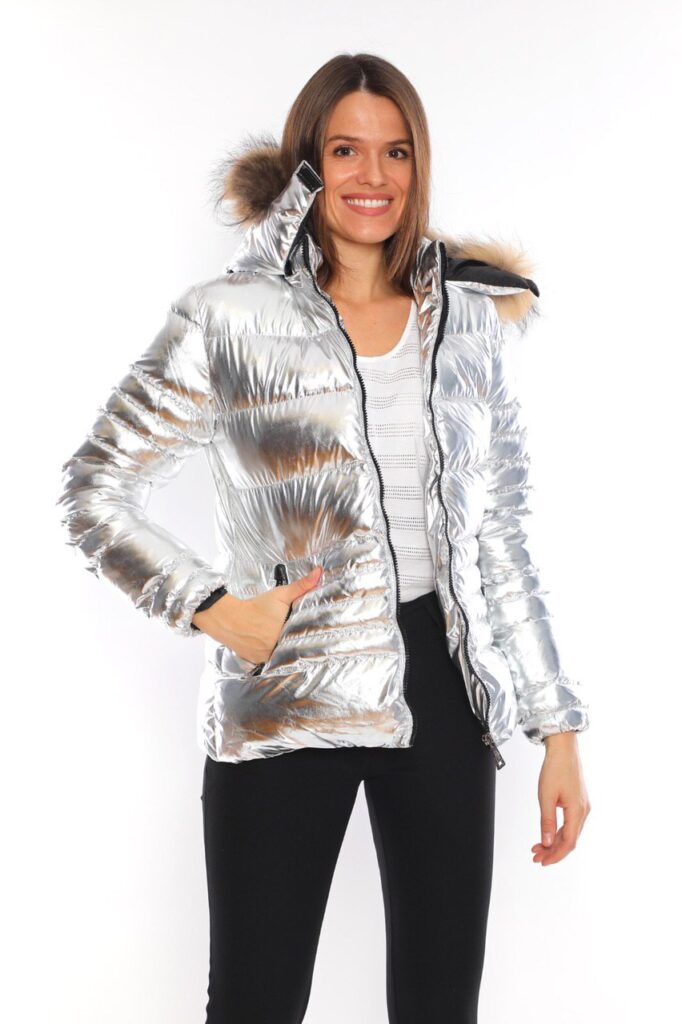 moncler mont parlak silver kapuson QR kod