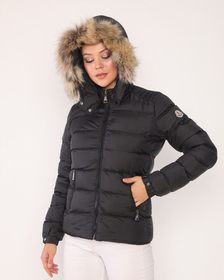 moncler mont siyah mat yatay desen kapuson QR kod