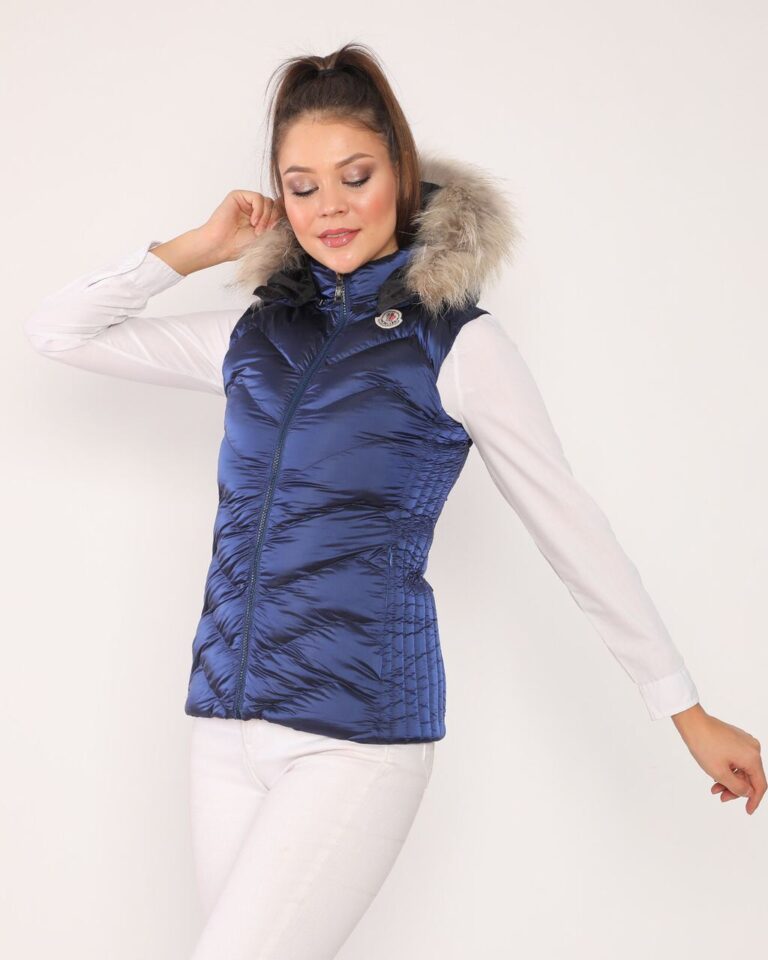 moncler yelek saks mavi zigzag desen kapuson QR kod