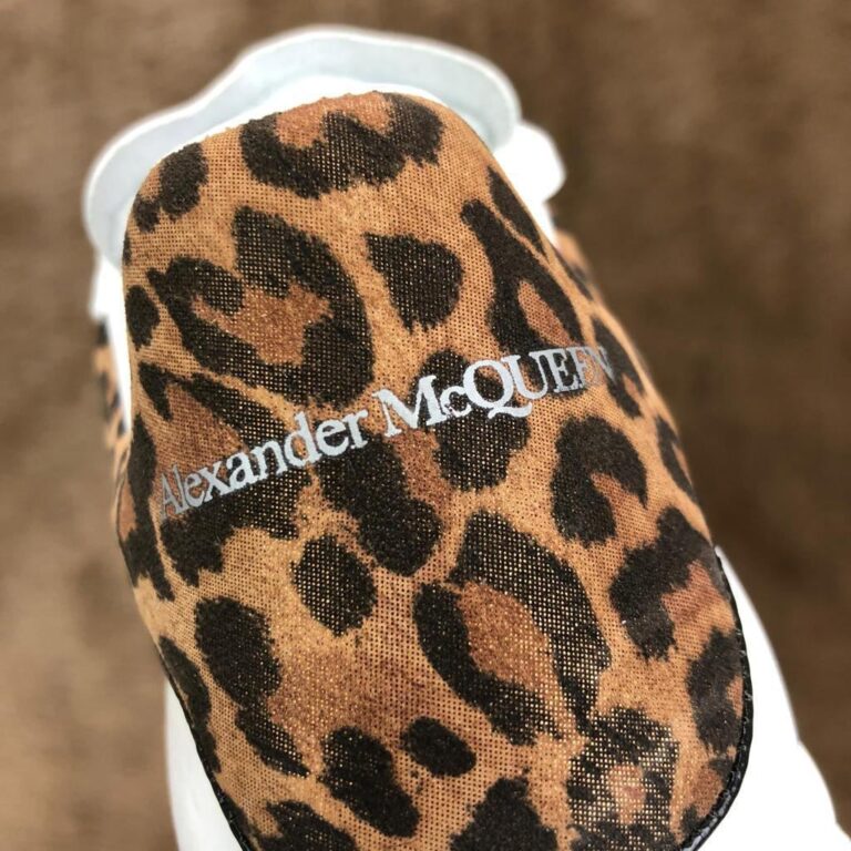 alexander mcqueen ayakkabi sneaker leopar beyaz