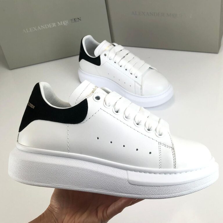 alexander mcqueen ayakkabi sneaker siyah beyaz yasizi gold