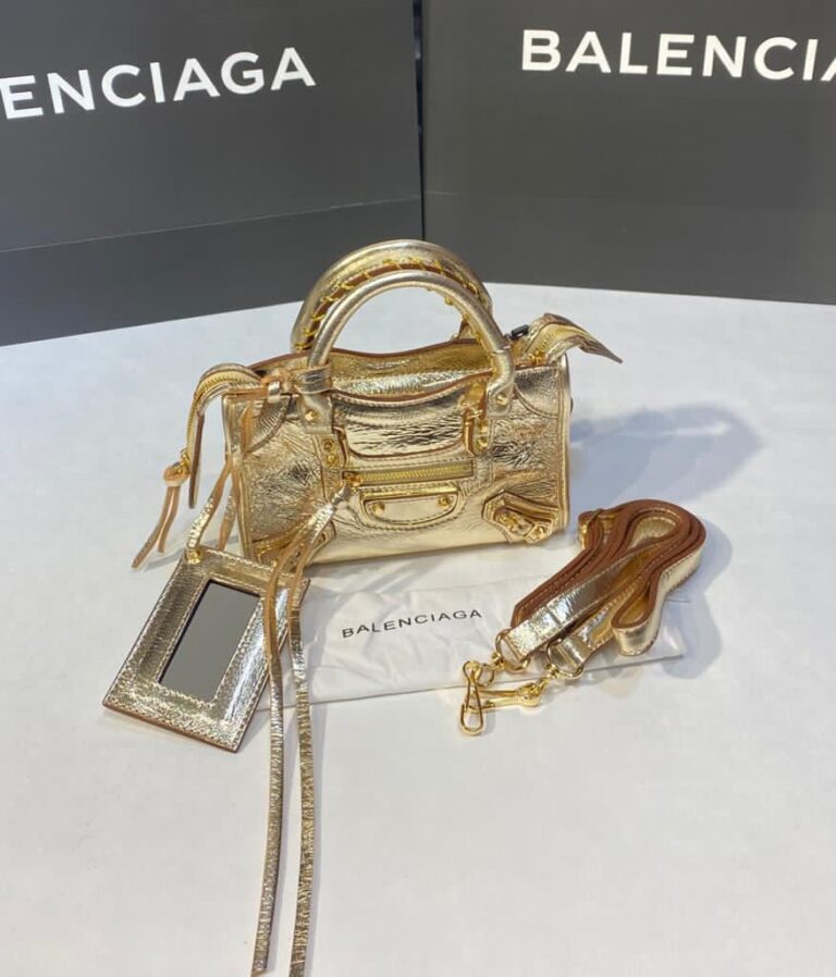 balenciaga canta city miniboy gold renk gold aksesuar 19x12
