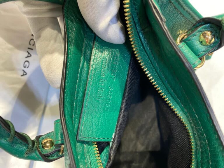 balenciaga canta city miniboy yesil gold aksesuar 19x12
