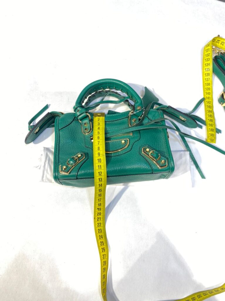 balenciaga canta city miniboy yesil gold aksesuar 19x12