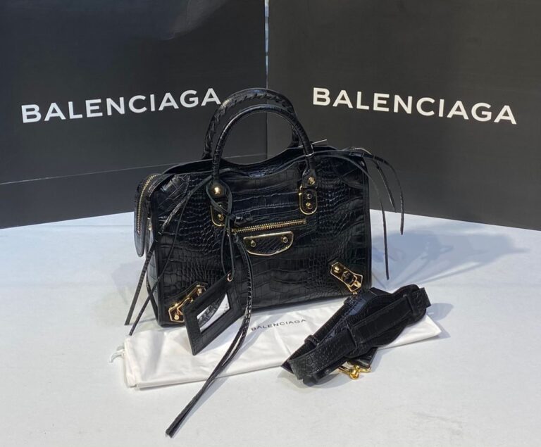 balenciaga canta city orta boy siyah crocodil gold 31x23 cm