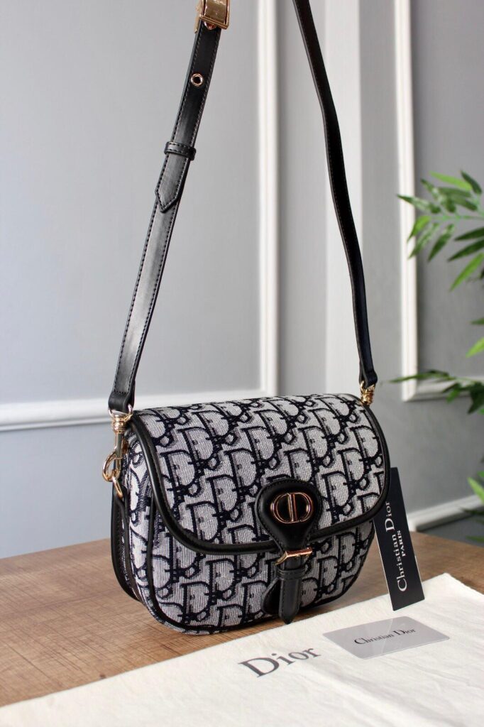 christian dior canta medium bobby bag 22x17x6 cm