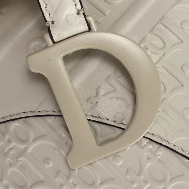 christian dior canta saddle embossed calfskin bej 25x20x6cm