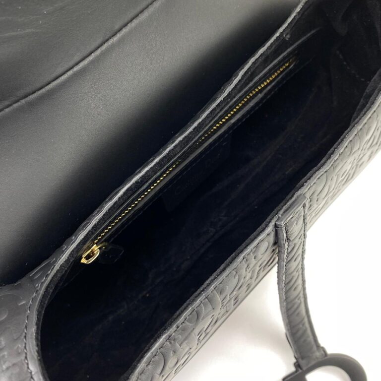 christian dior canta saddle embossed calfskin siyah 25x20x6cm