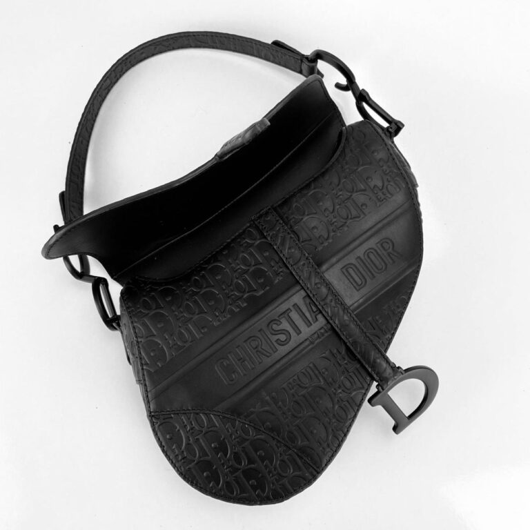 christian dior canta saddle embossed calfskin siyah 25x20x6cm