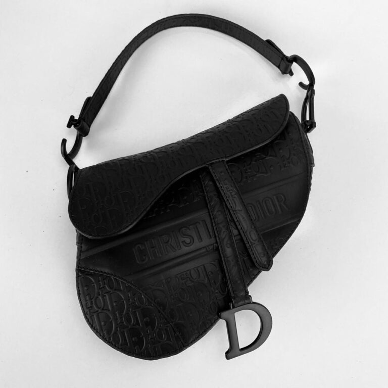 christian dior canta saddle embossed calfskin siyah 25x20x6cm