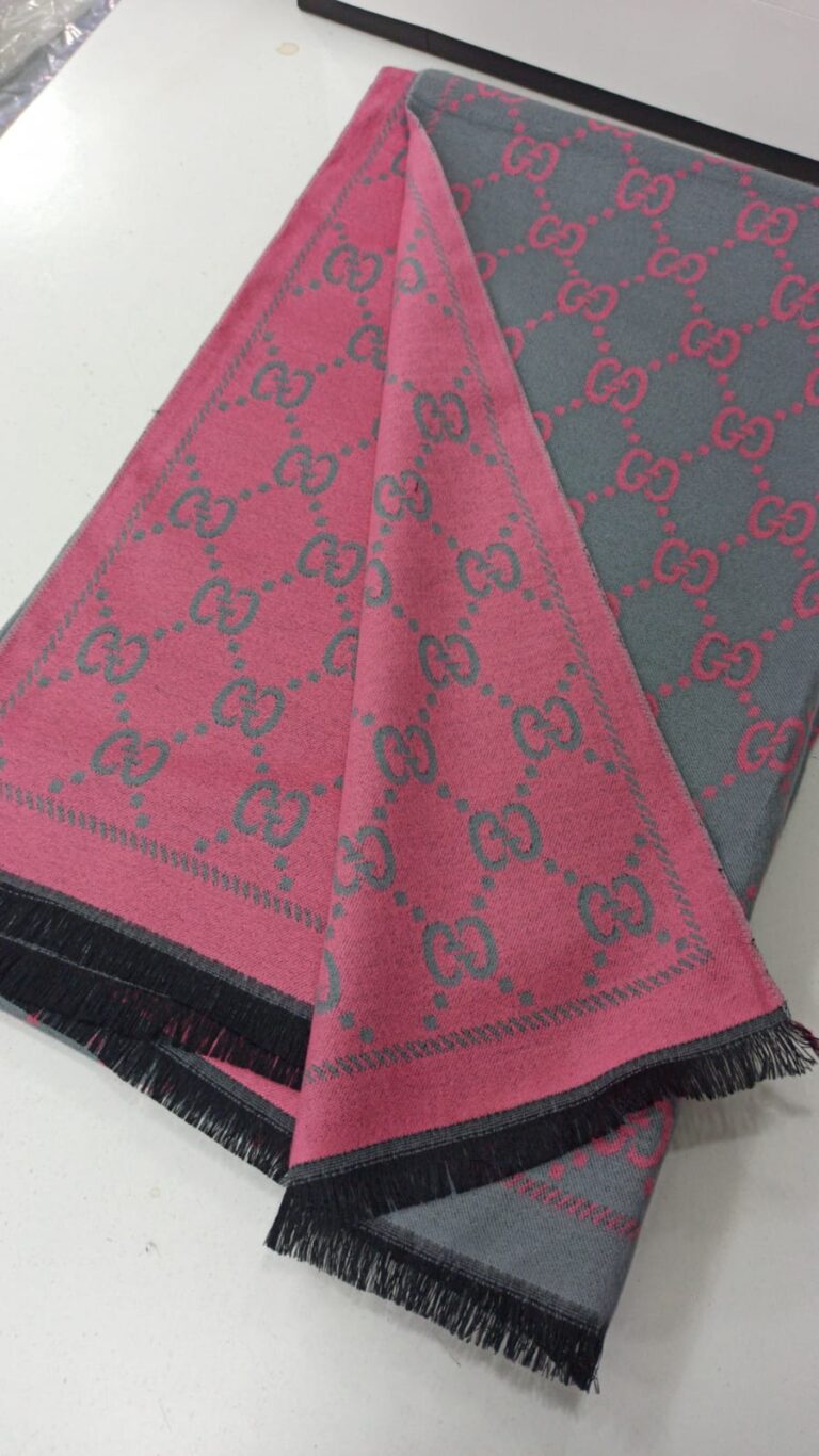 gucci sal cift tarafli acik gri pembe yeni model kasmir