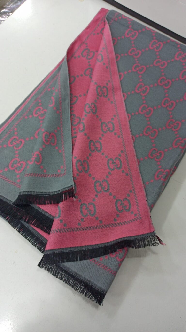 gucci sal cift tarafli acik gri pembe yeni model kasmir