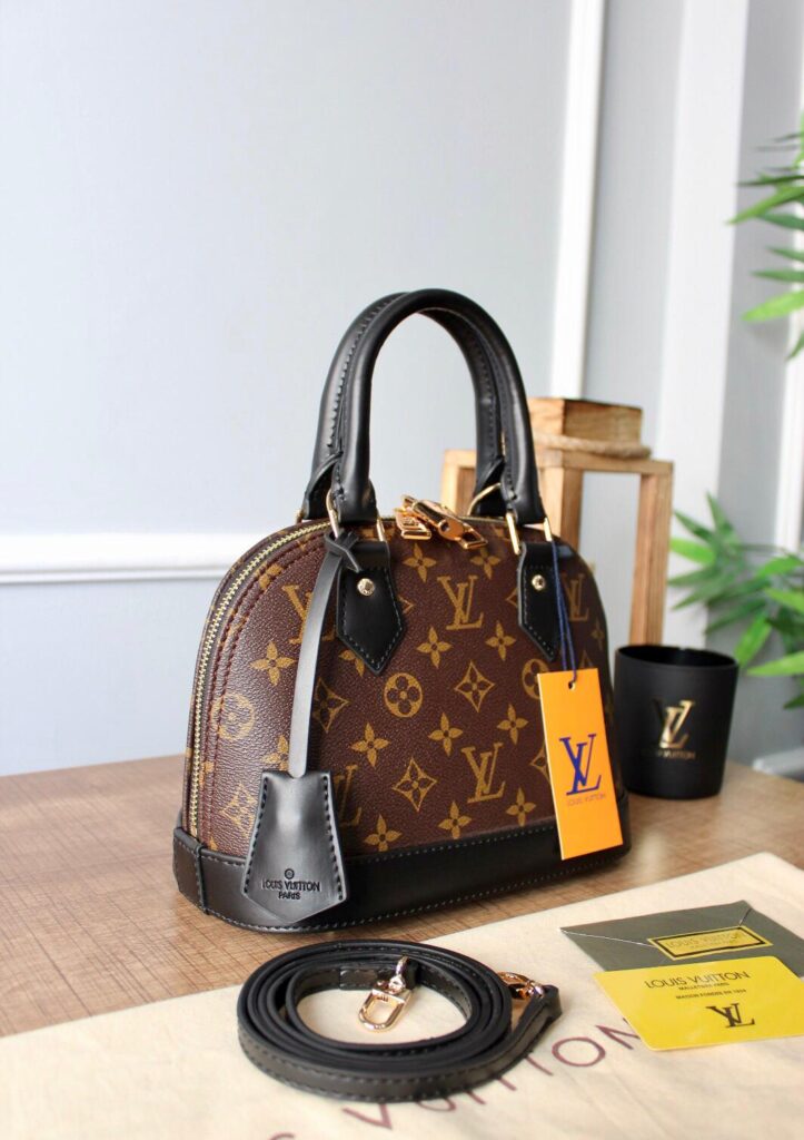 louis vuitton canta alma monogram siyah taban  BB 23x17x11 cm