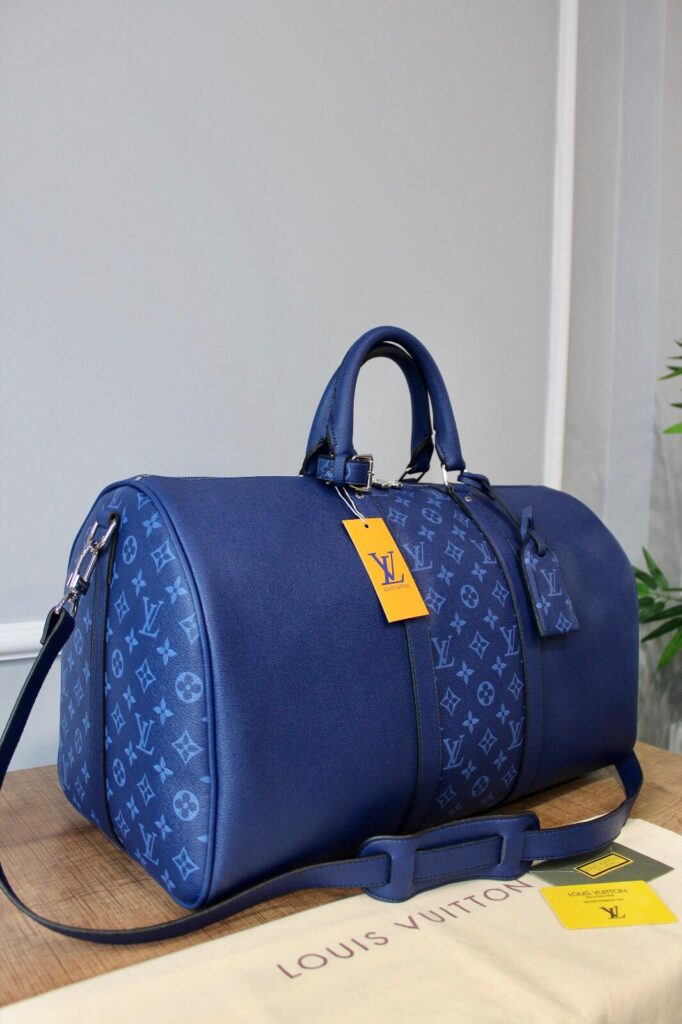 louis vuitton canta keepall lacivert monogram bandouliere el valizi 50x29x23