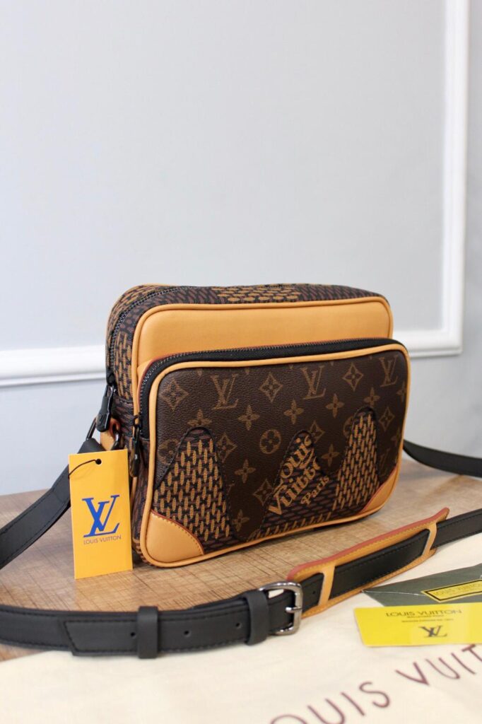 louis vuitton canta nil messenger kahve monogram 29x21x12 cm