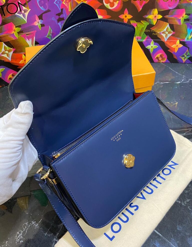 louis vuitton canta pont 9 lacivert 23x17 cm
