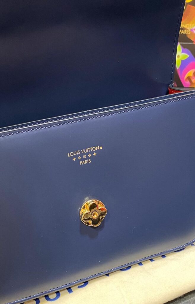louis vuitton canta pont 9 lacivert 23x17 cm