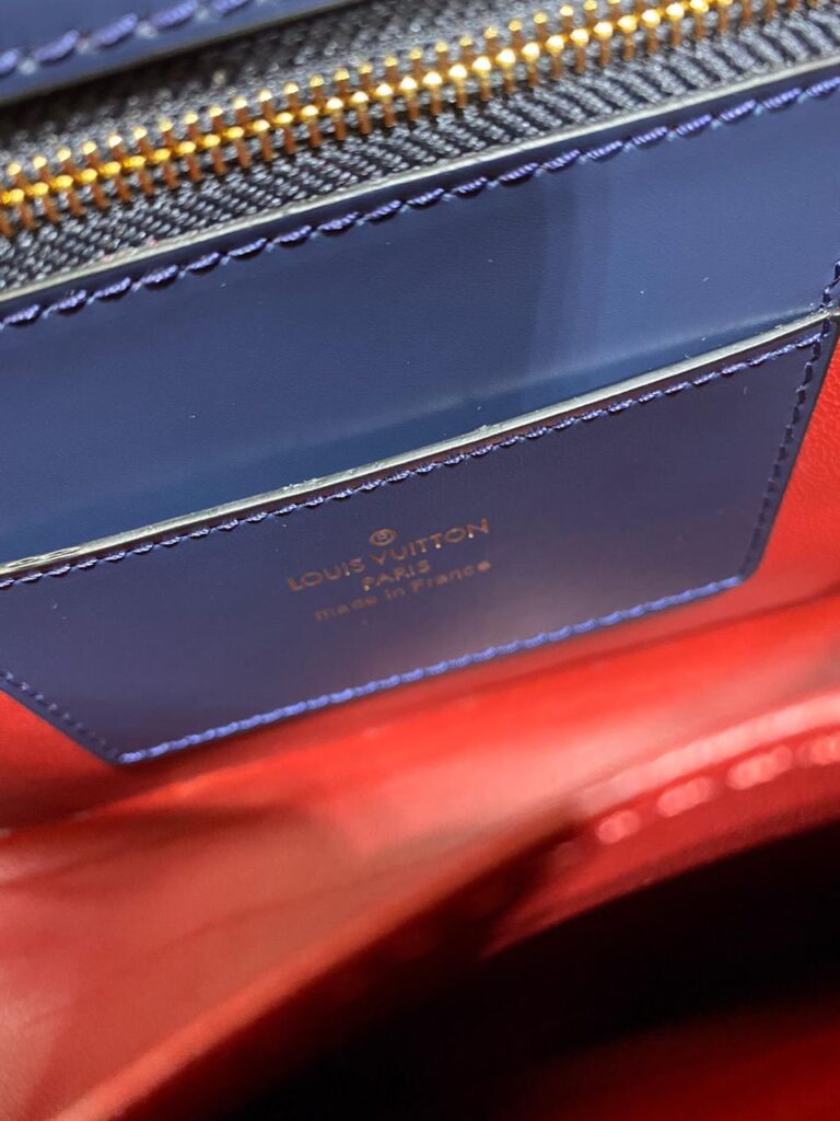louis vuitton canta pont 9 lacivert 23x17 cm