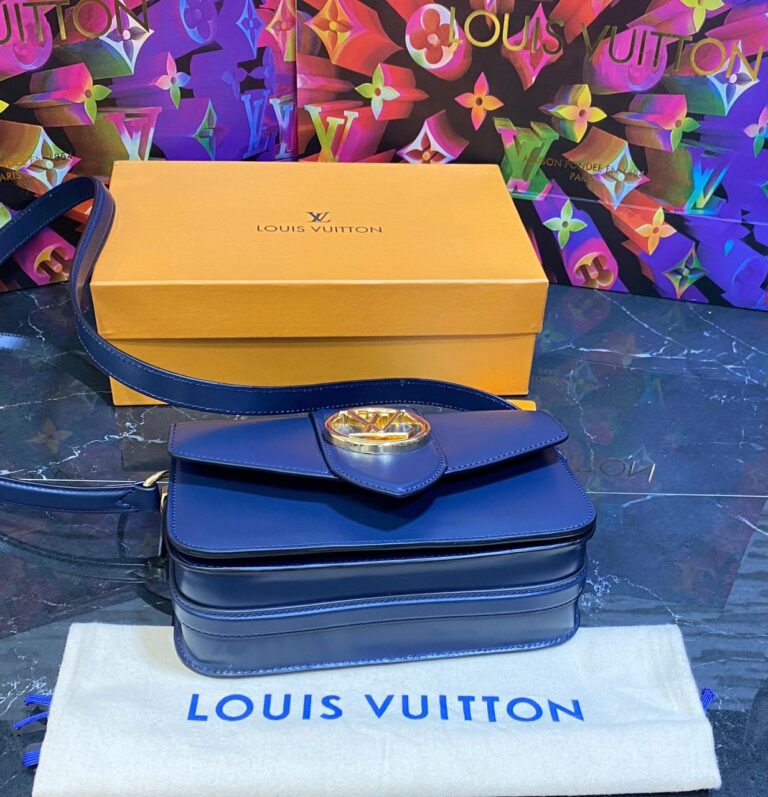 louis vuitton canta pont 9 lacivert 23x17 cm