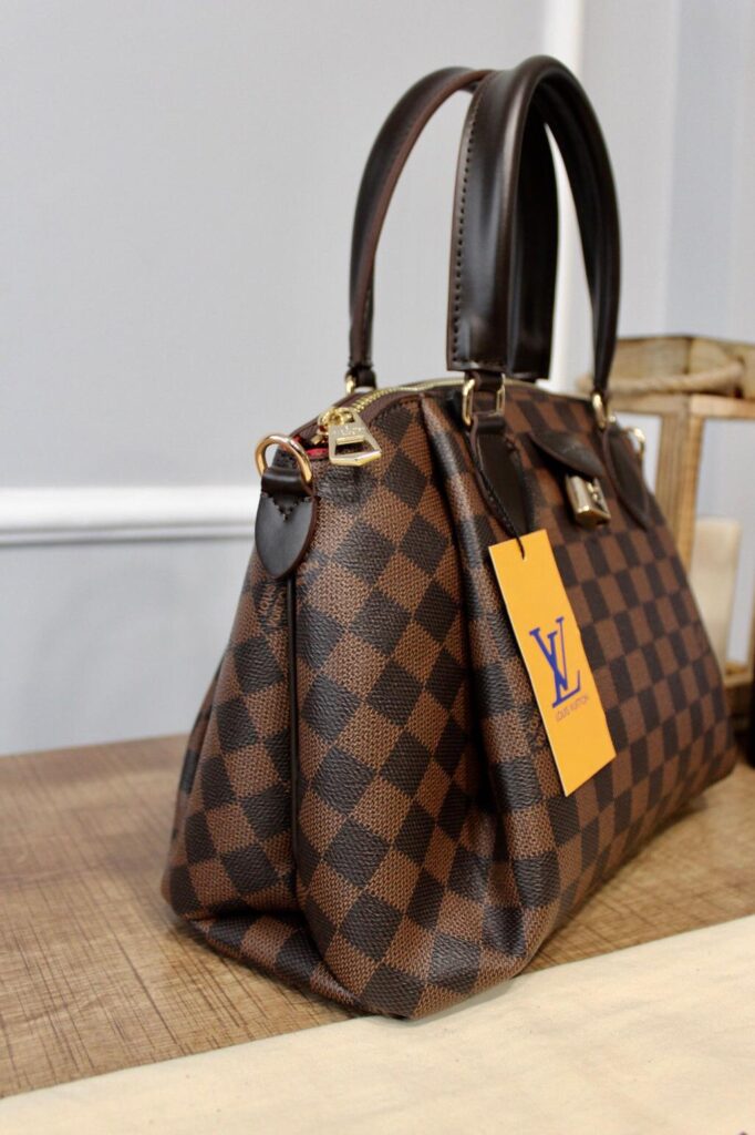 louis vuitton canta rivoli mm damier 36x26x19 cm