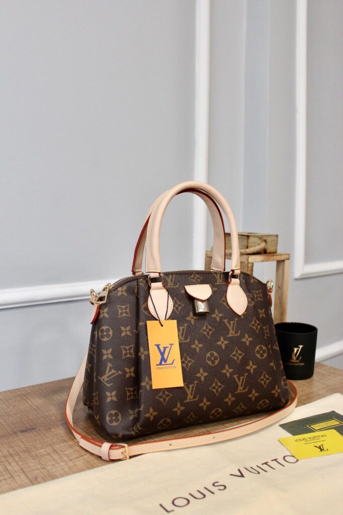louis vuitton canta rivoli mm monogram 36x26x19 cm