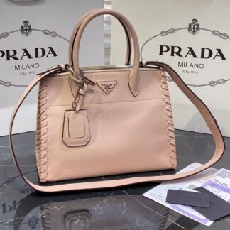prada canta saffiano orgulu pudra 29x24cm