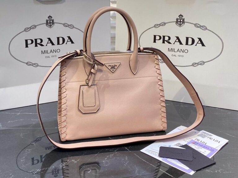 prada canta saffiano orgulu pudra 29x24cm
