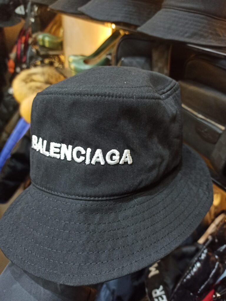 balenciaga sapka yuksek kalite