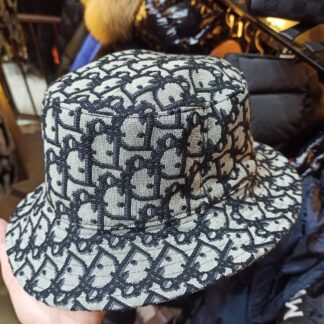 christian dior sapka dior logo classic