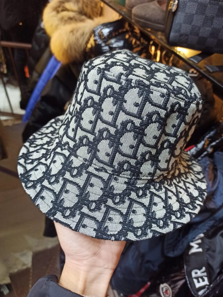 christian dior sapka dior logo classic