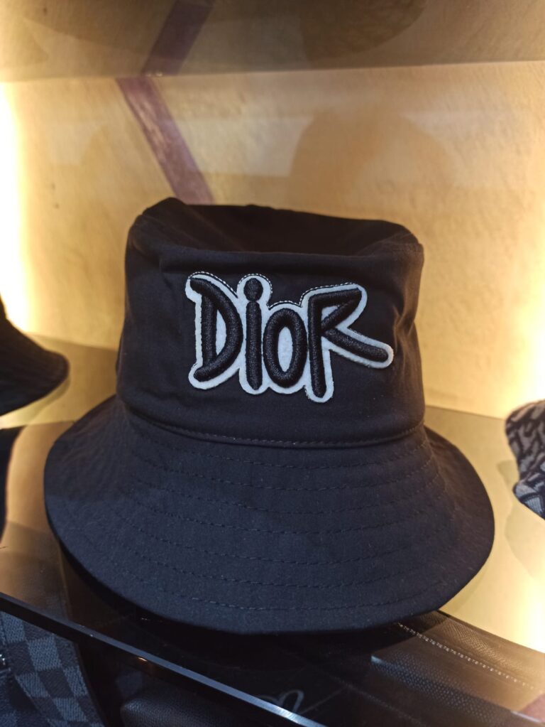 christian dior sapka yuksek kalite siyah