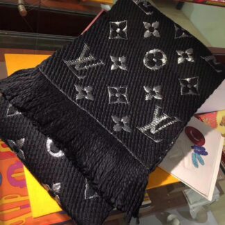 louis vuitton atki logomania siyah simli logo 180x33 cm