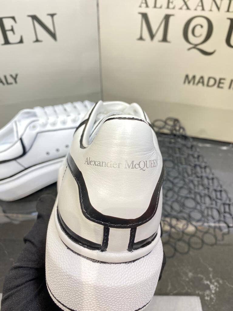 alexander mcqueen ayakkabi ozel seri beyaz siyah sneaker
