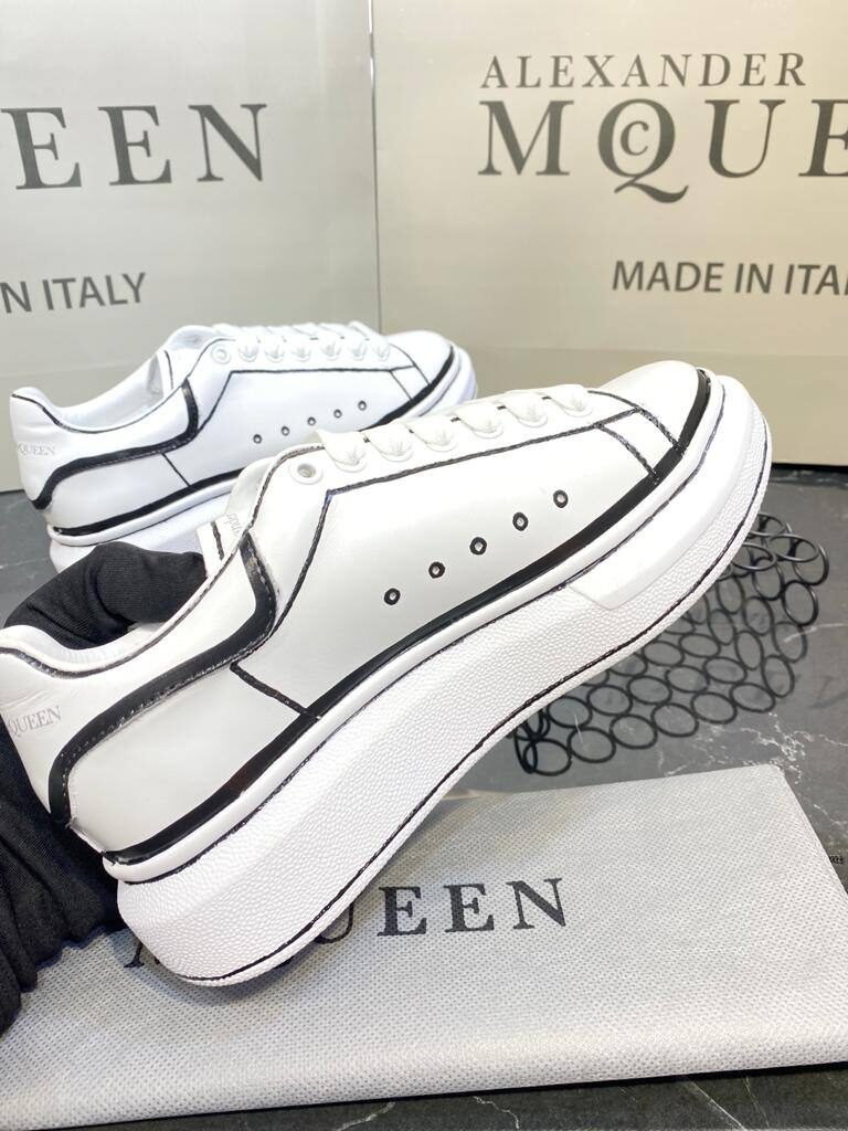 alexander mcqueen ayakkabi ozel seri beyaz siyah sneaker