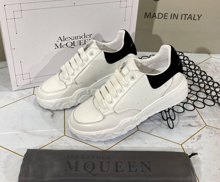 alexander mcqueen ayakkabi sneaker beyaz suet