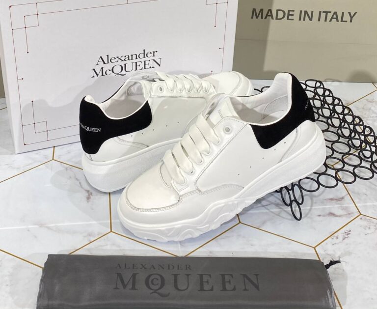 alexander mcqueen ayakkabi sneaker beyaz suet