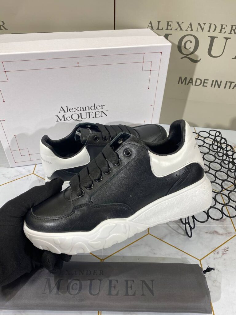 alexander mcqueen ayakkabi sneaker siyah beyaz