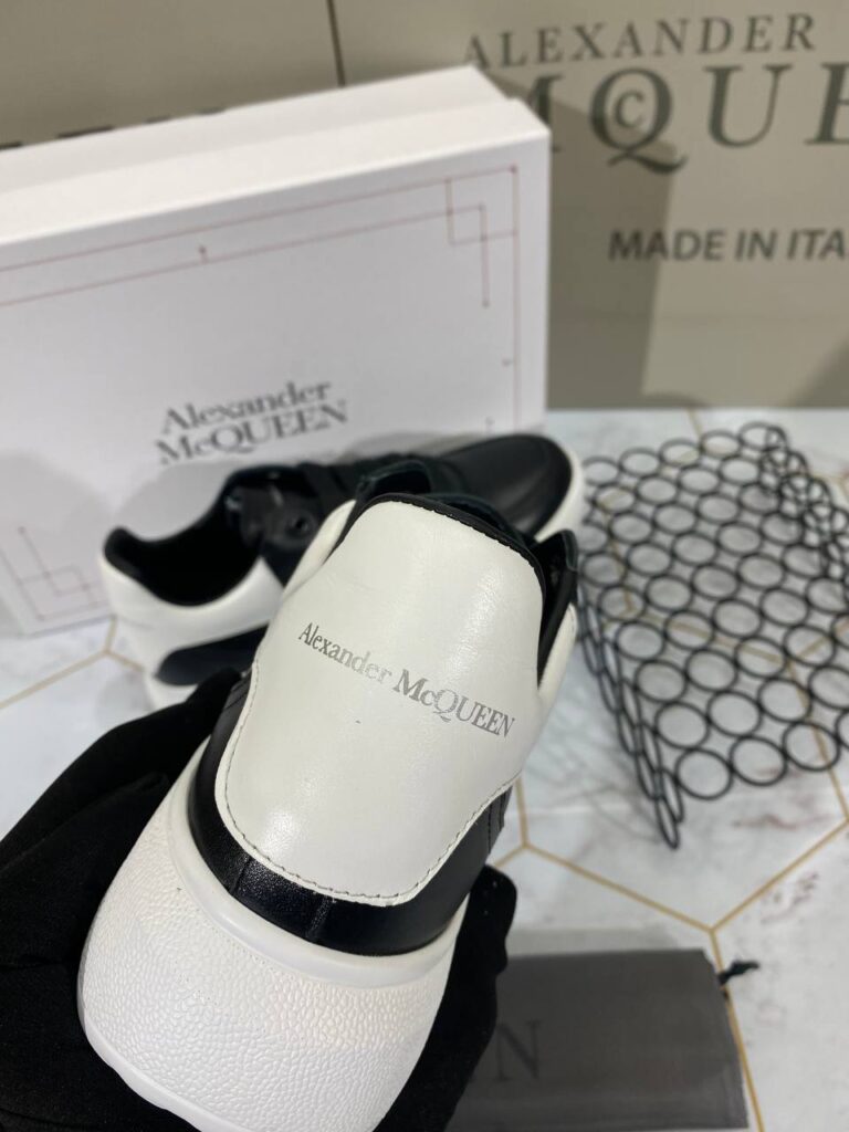 alexander mcqueen ayakkabi sneaker siyah beyaz