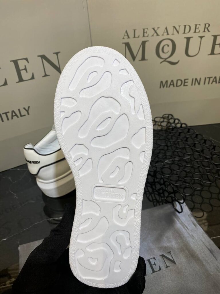 alexander mcqueen ayakkabi yeni sezon beyaz sneaker