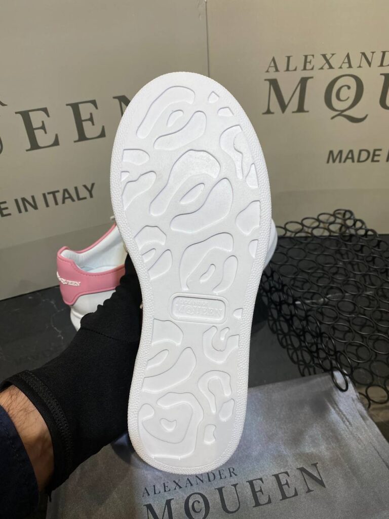 alexander mcqueen ayakkabi yeni sezon pembe beyaz sneaker