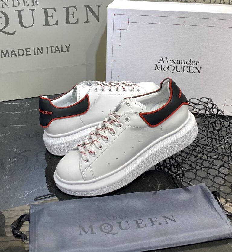 alexander mcqueen ayakkabi yeni sezon siyah beyaz kirmizi sneaker