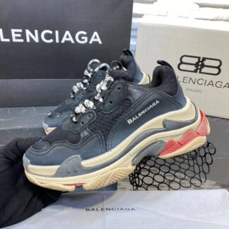 balenciaga ayakkabi triple s siyah