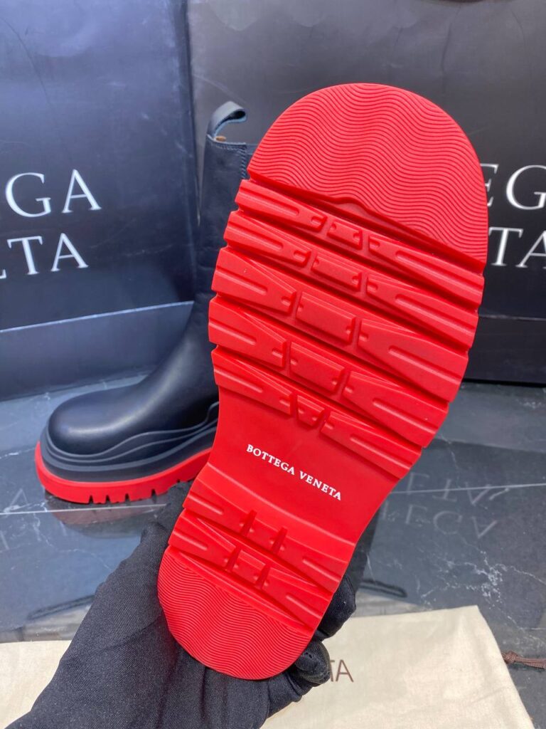 bottega veneta ayakkabi the tire boot bot uzun boy siyah kirmizi