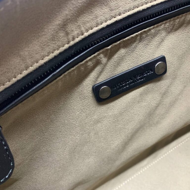 bottega veneta canta el valizi siyah 50x30x20 cm