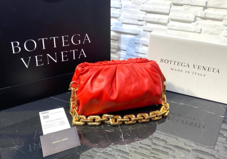 bottega veneta canta the chain pouch zincirli kirmizi