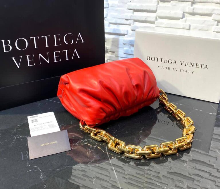 bottega veneta canta the chain pouch zincirli kirmizi