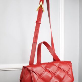 bottega veneta canta top handle kirmizi 30x20x12 cm