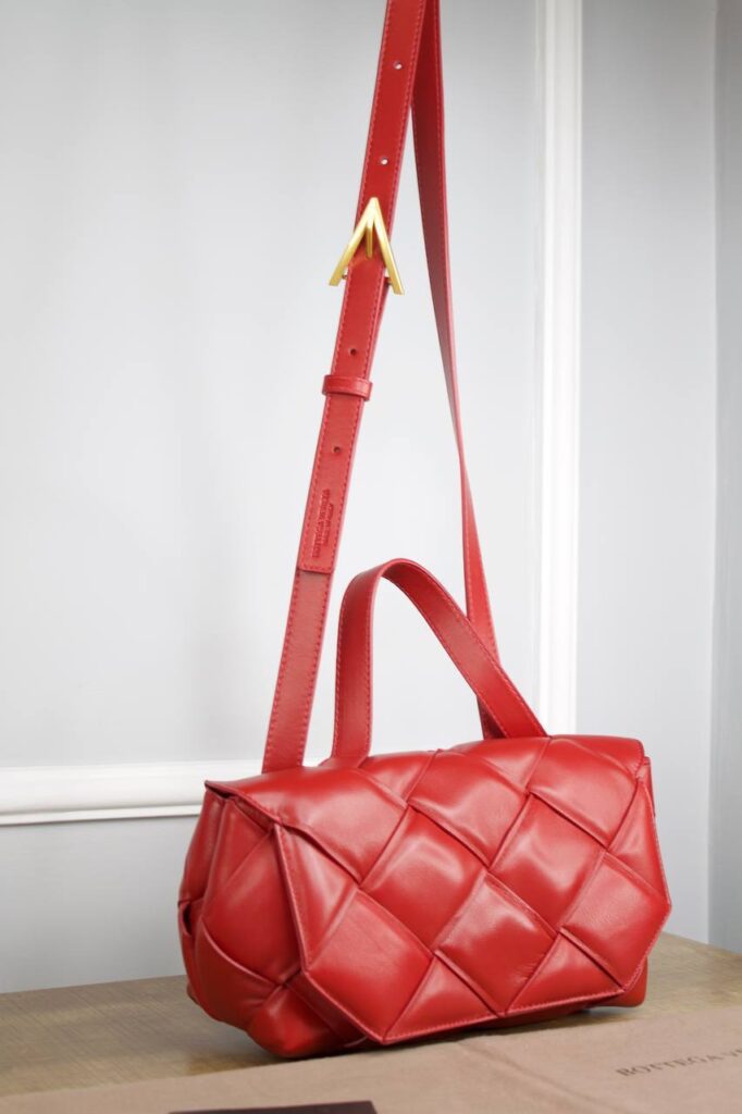 bottega veneta canta top handle kirmizi 30x20x12 cm