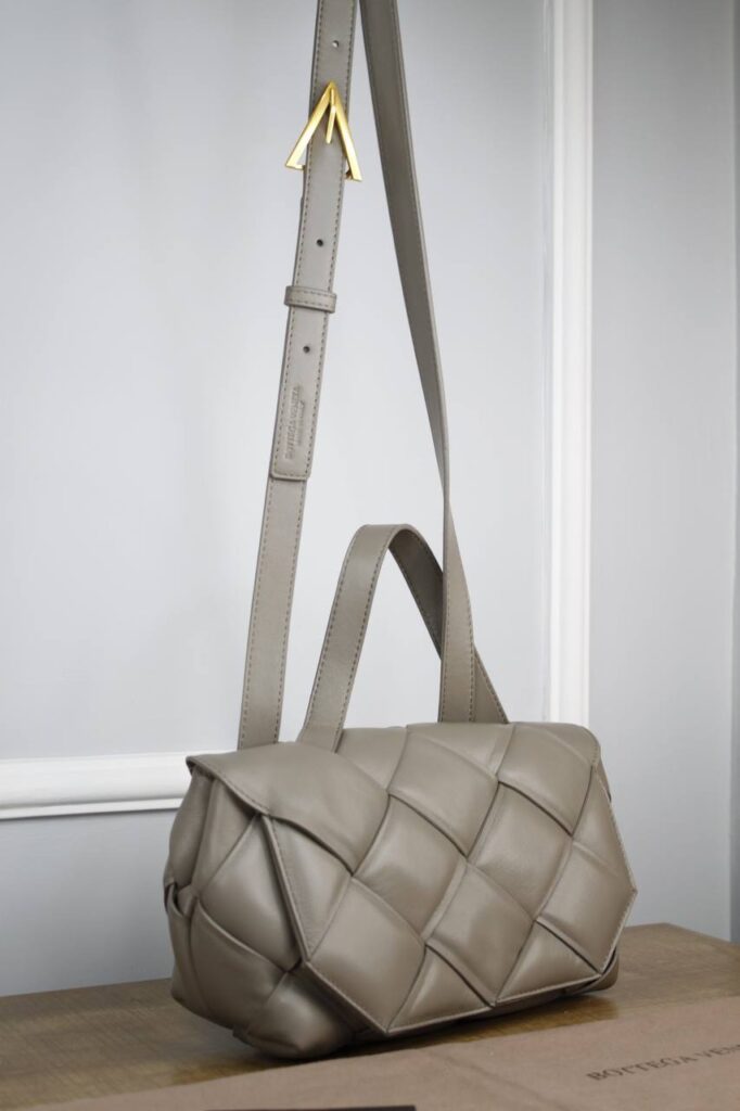 bottega veneta canta top handle vizon 30x20x12 cm